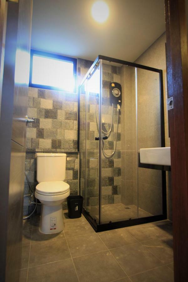 The Nichehome Waterside Living
