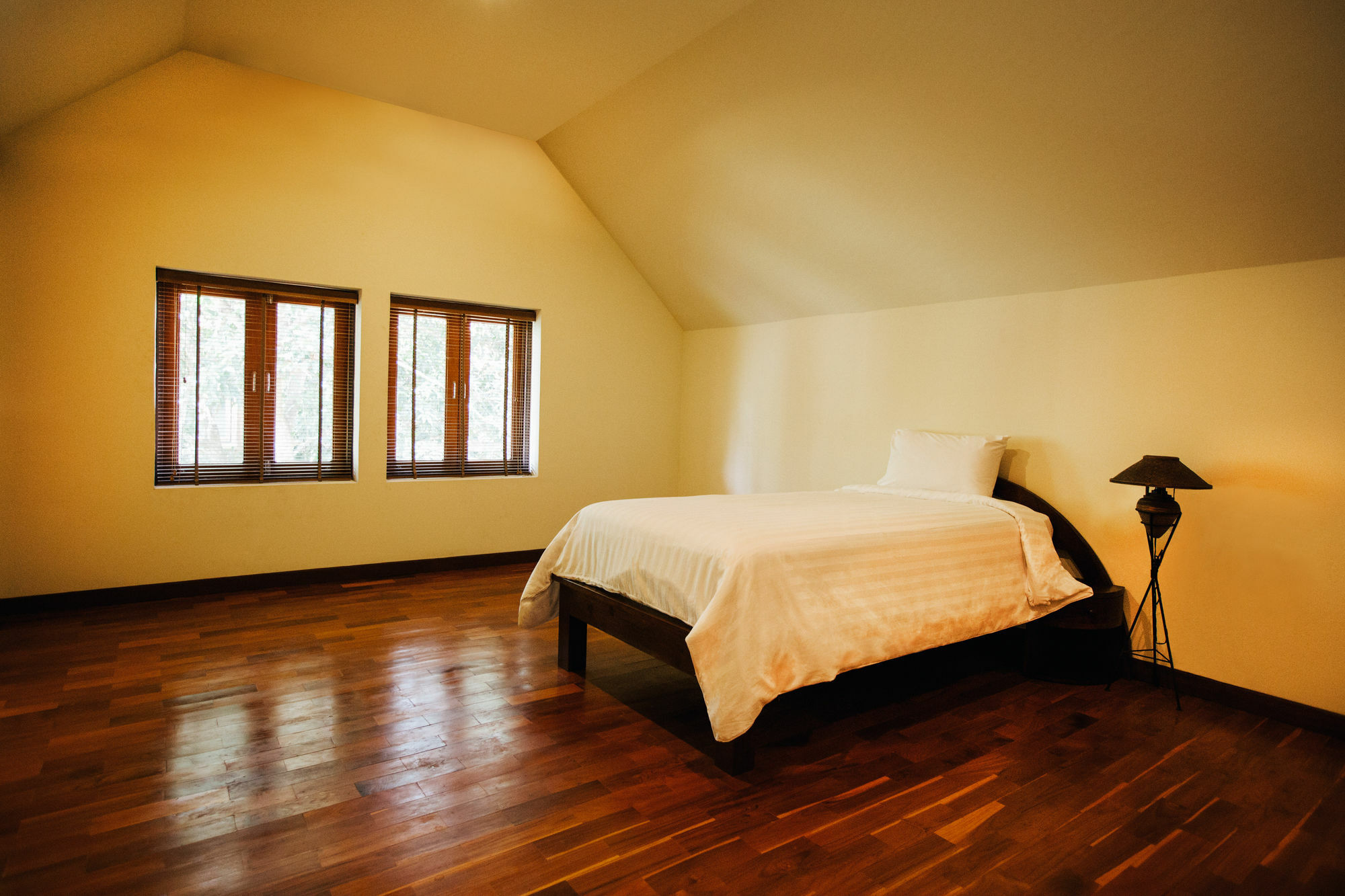 Hotel The Pavana 4*
