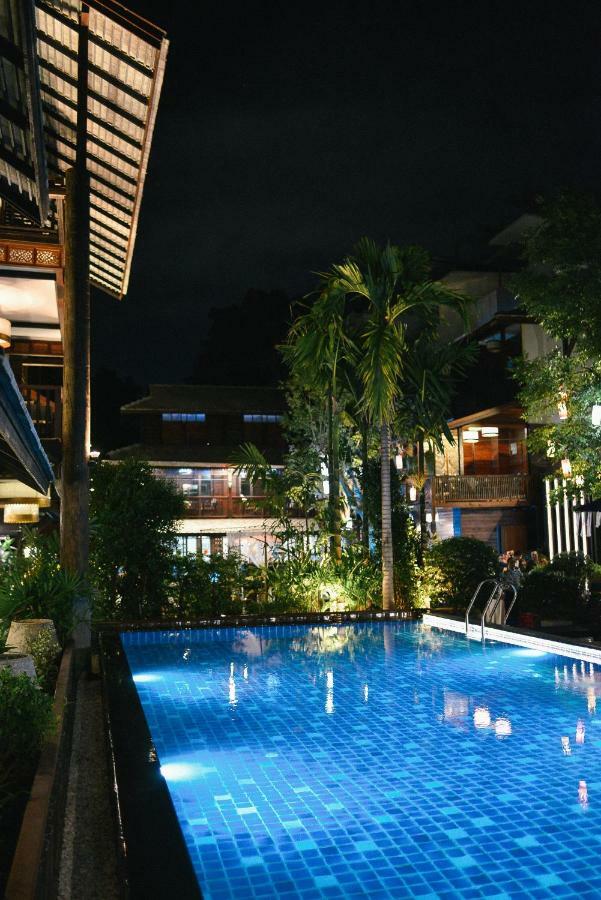 Sunny V Hotel 4*