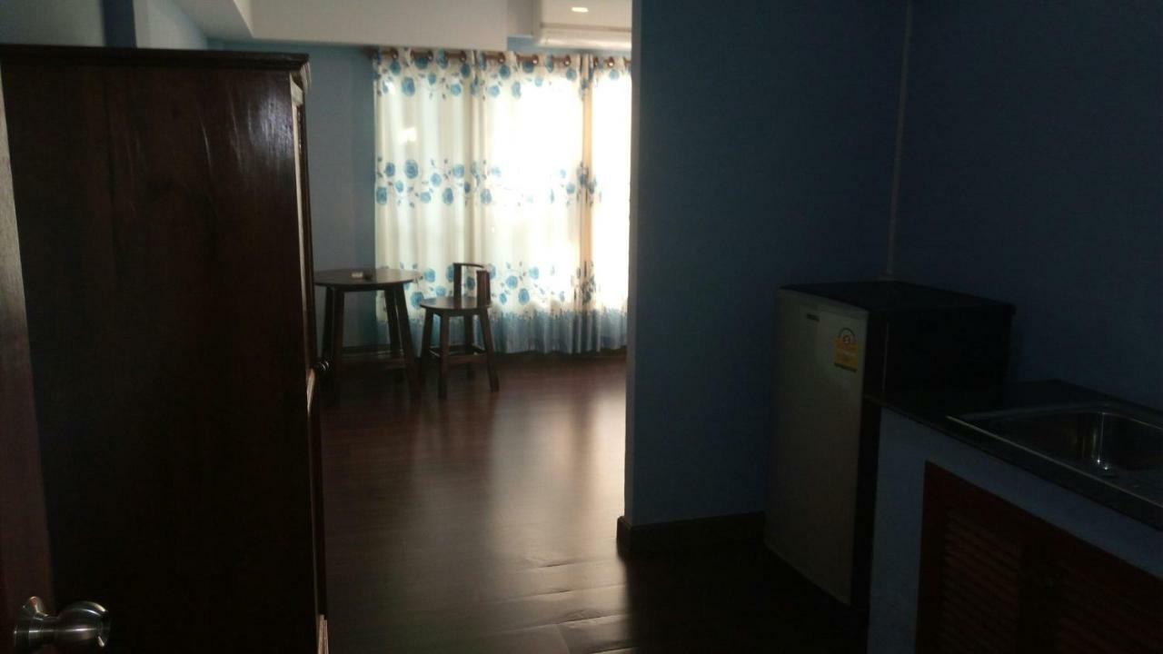 Hostel To Let *