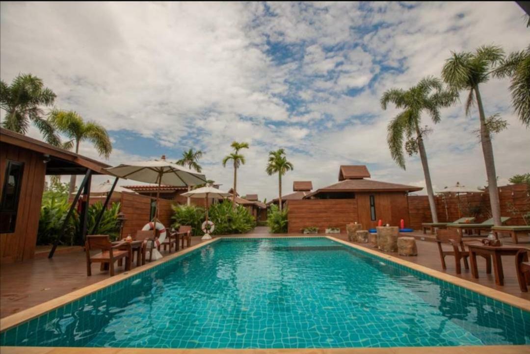 Lana Resort