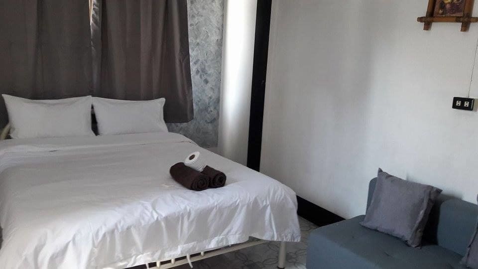 Purple Monkey Backpackers Chiang Mai