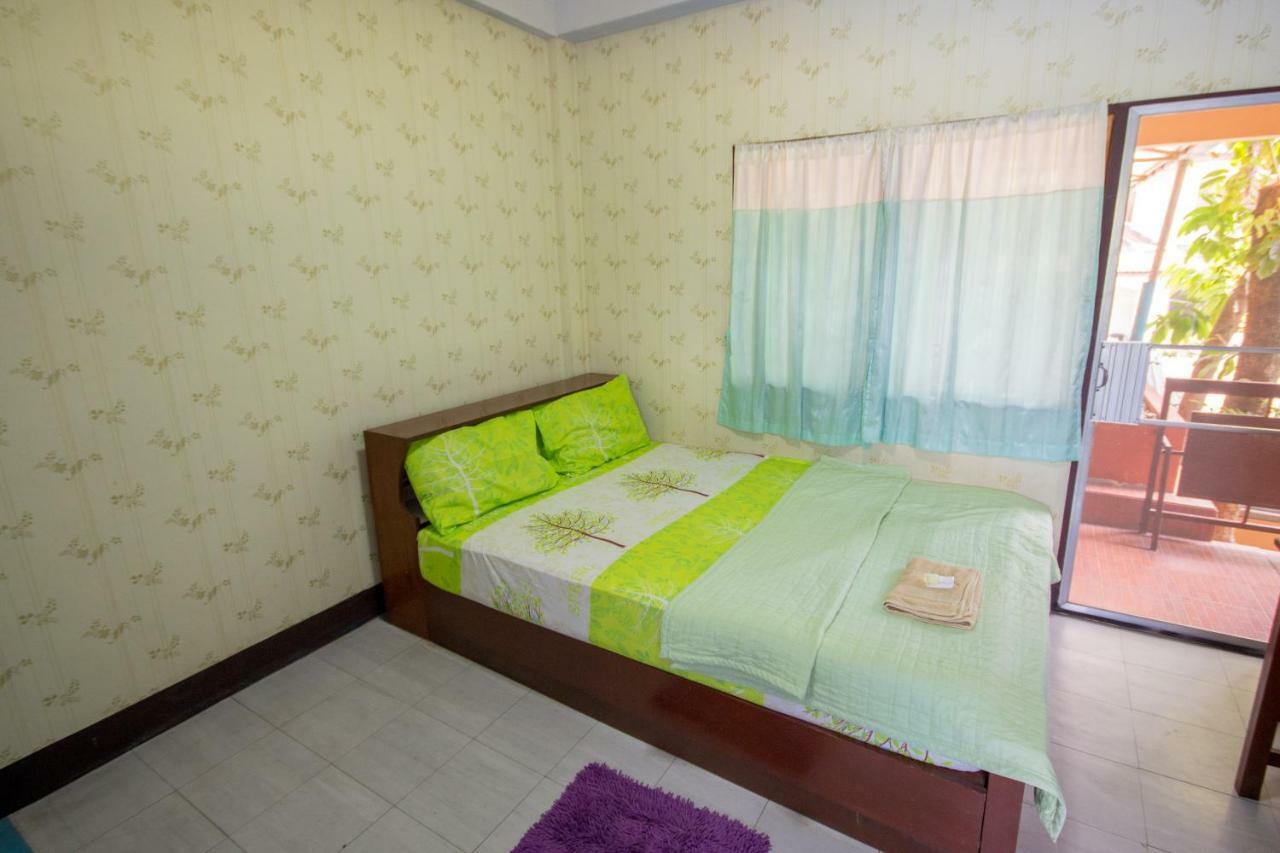 Economy hotel Hug Chang House 2*