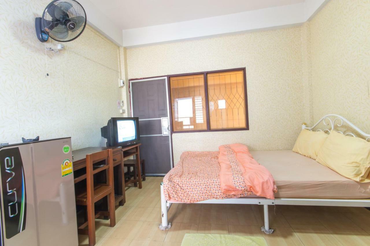 Hug Chang House 2*