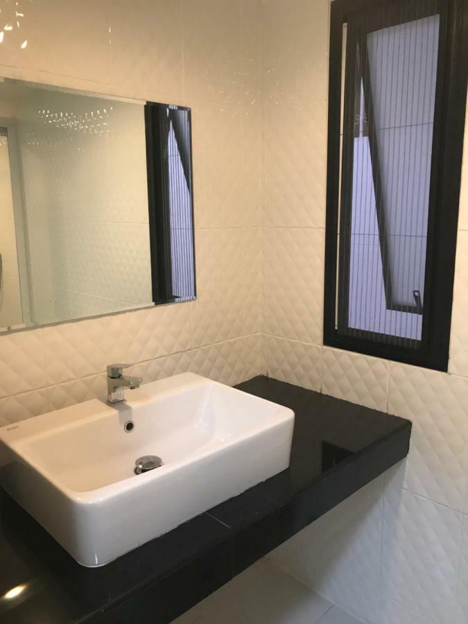 Baan Ploy In (adults Only) Hostel Chiang Mai