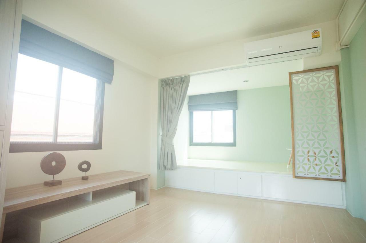 Baan Ploy In (adults Only) Hostel