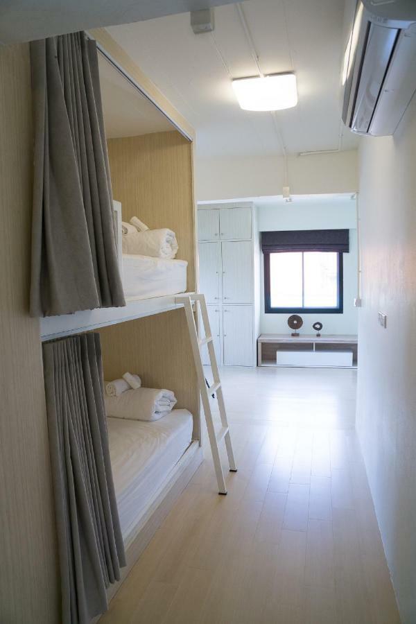 Baan Ploy In (adults Only) Hostel