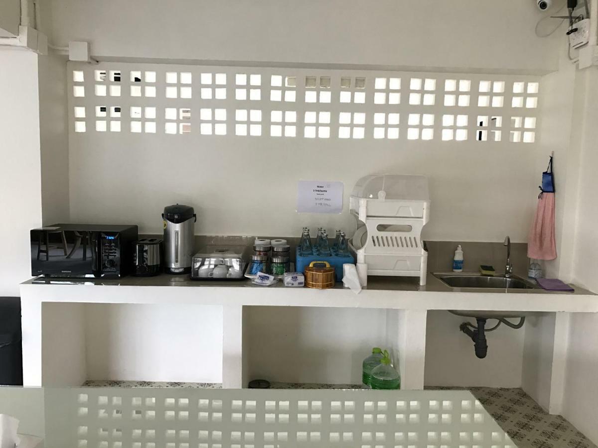 Baan Ploy In (adults Only) Hostel Chiang Mai