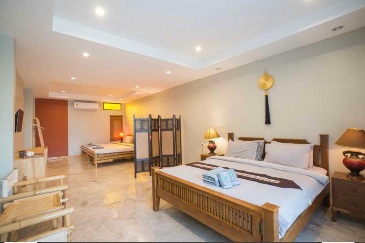 Sriananpura Hotel