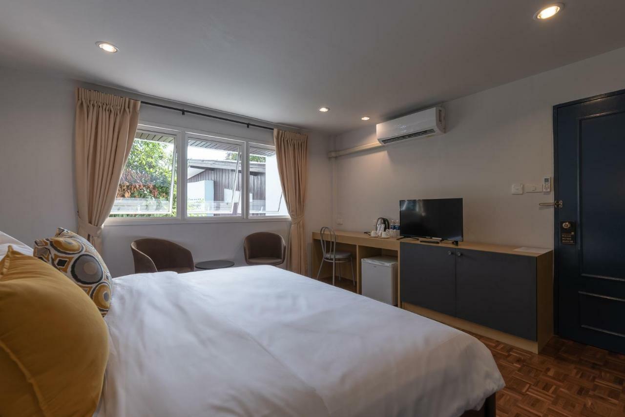 Hotel The Mellow Pillow @ Gate Chiang Mai