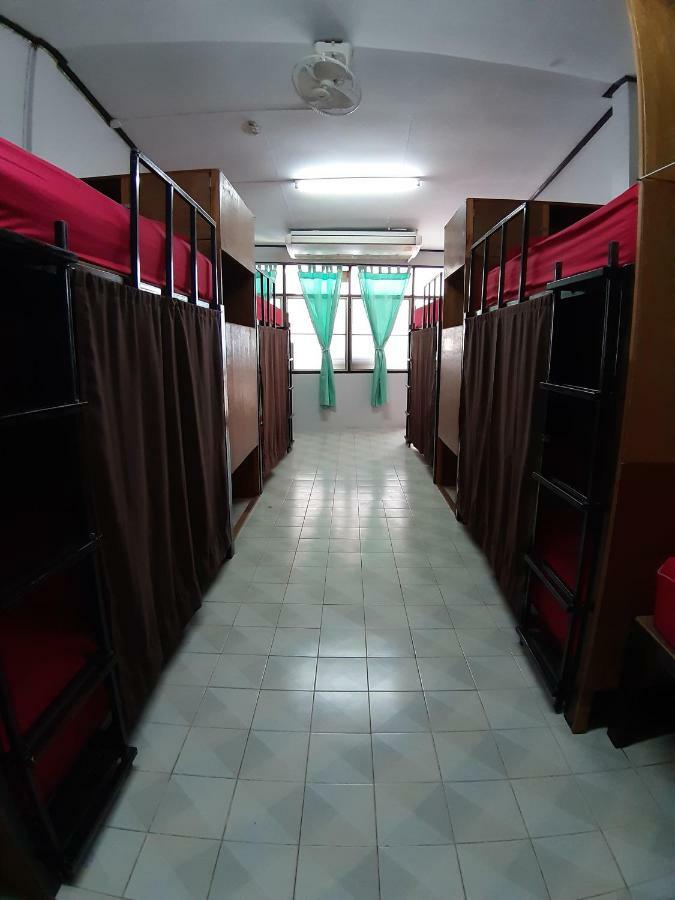 Dada Hostel *