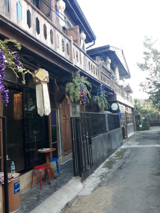 Hostel Baan *