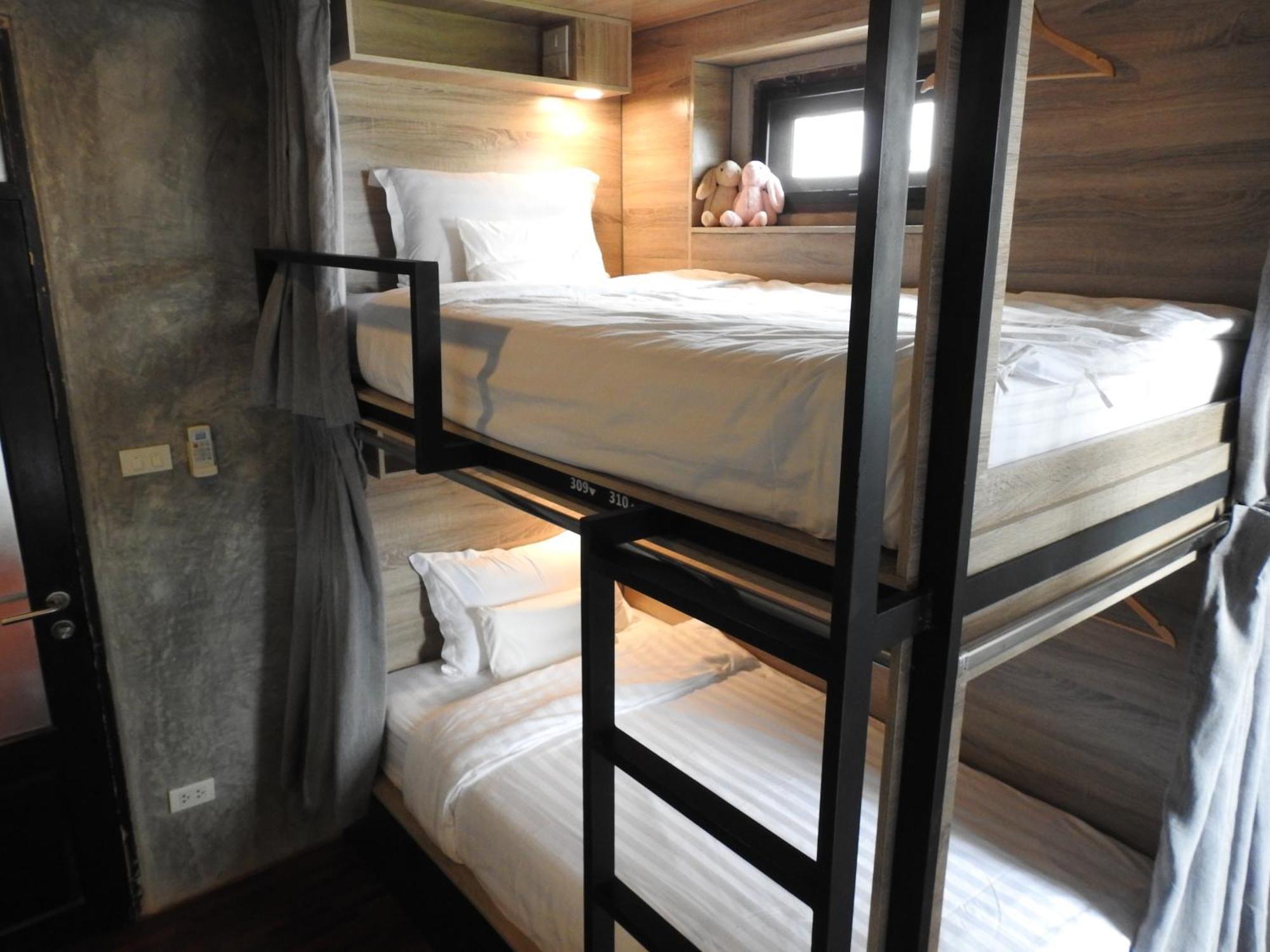 To Bed Poshtel Hostel Chiang Mai