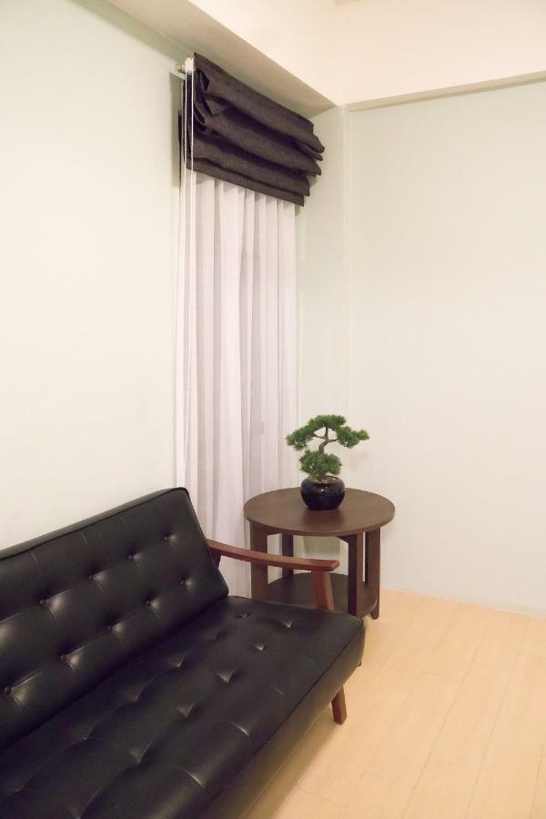 Baan Ploy In (adults Only) Hostel