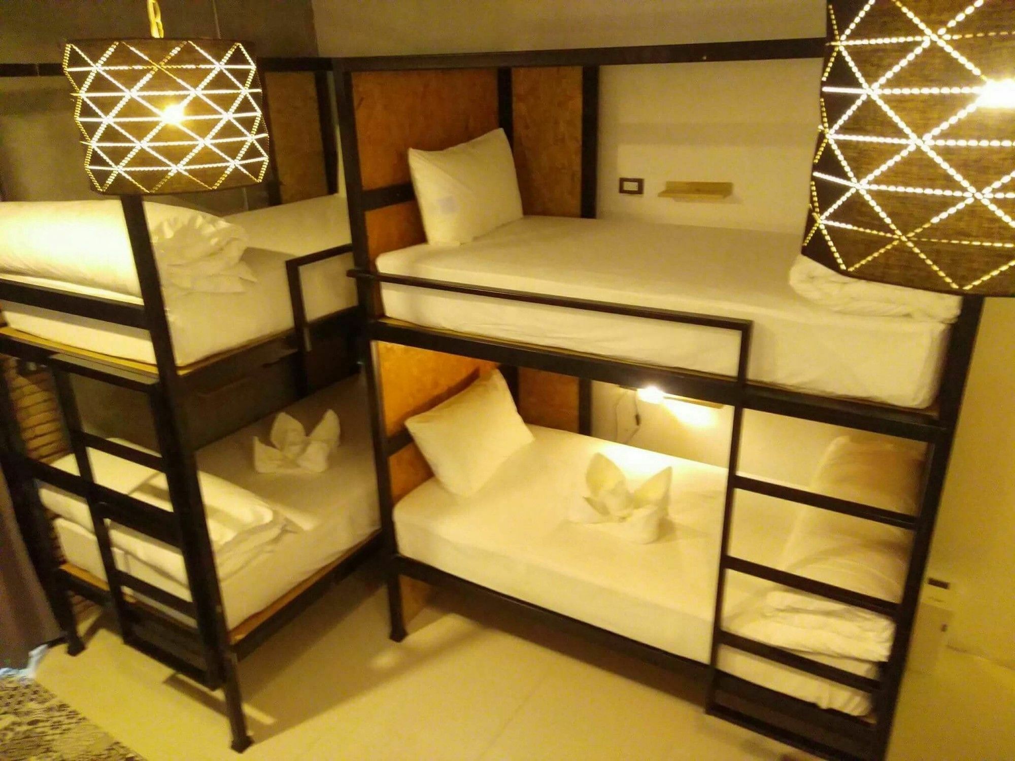 Sherloft & Hostel