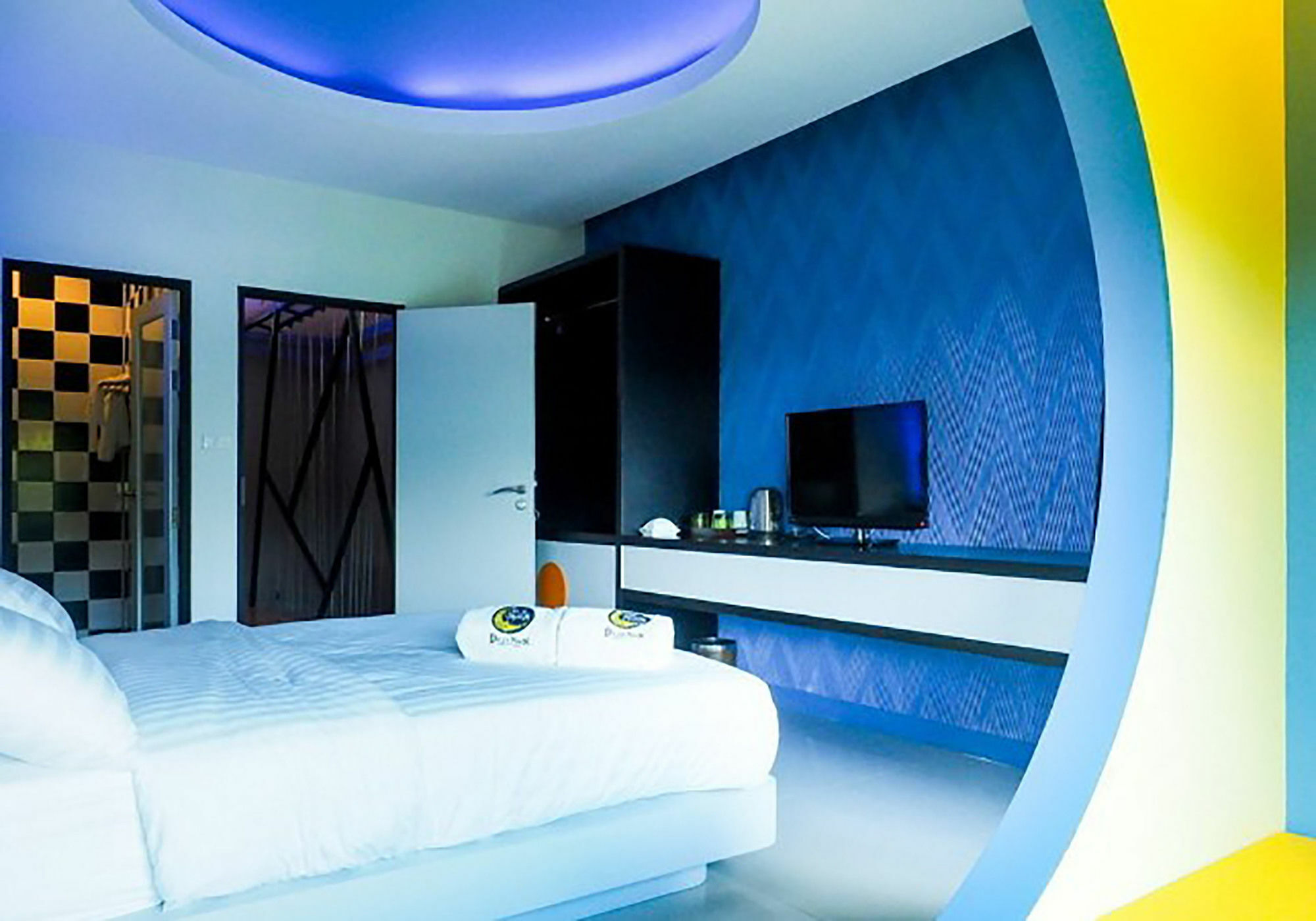 De Ja Moon Albergue *