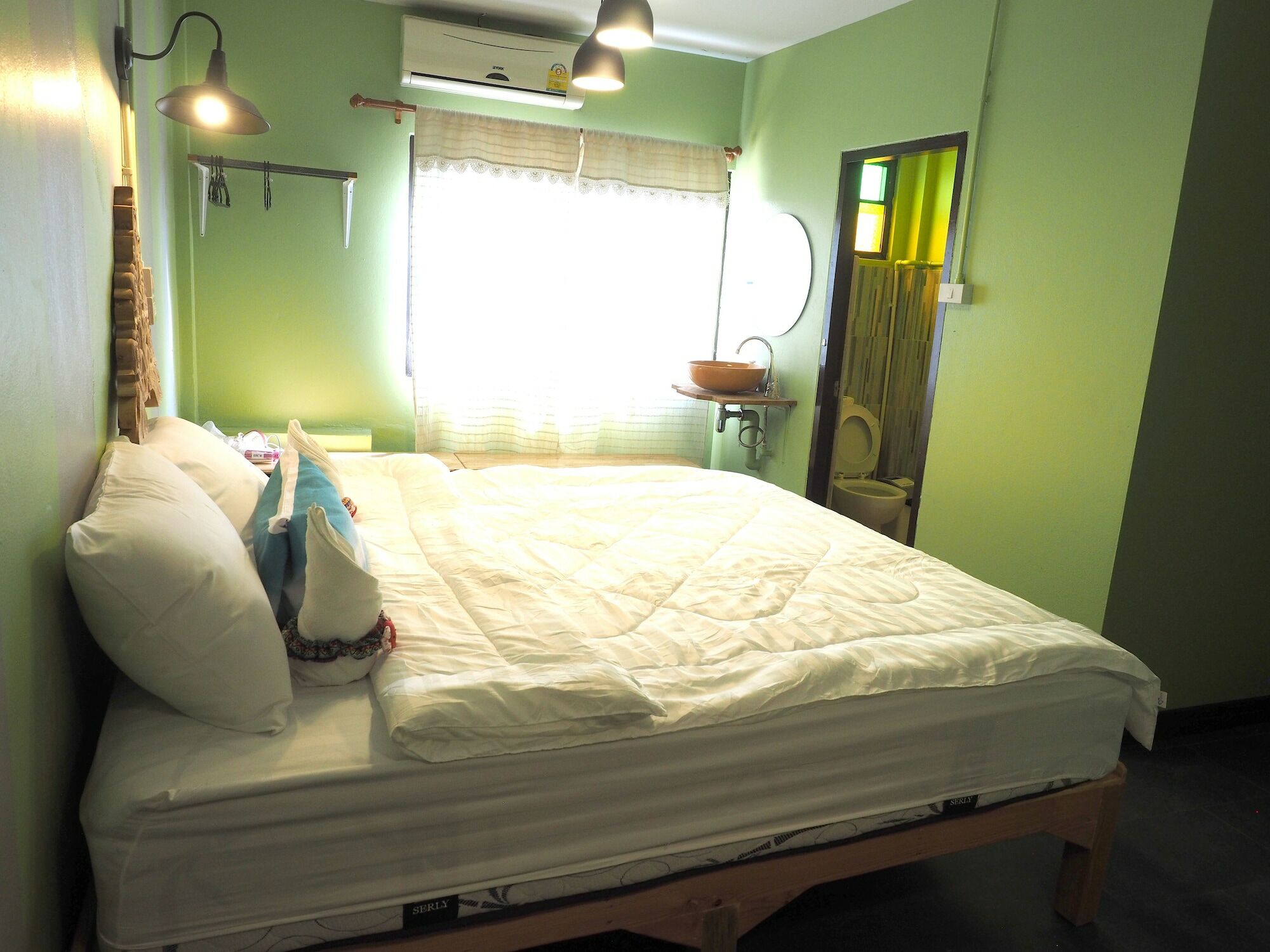 At Phra Sing Retro Hotel