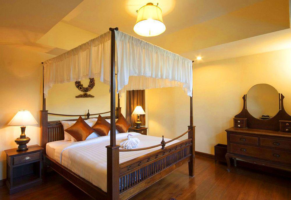 Shewe Wana Boutique (adults Only) 4*