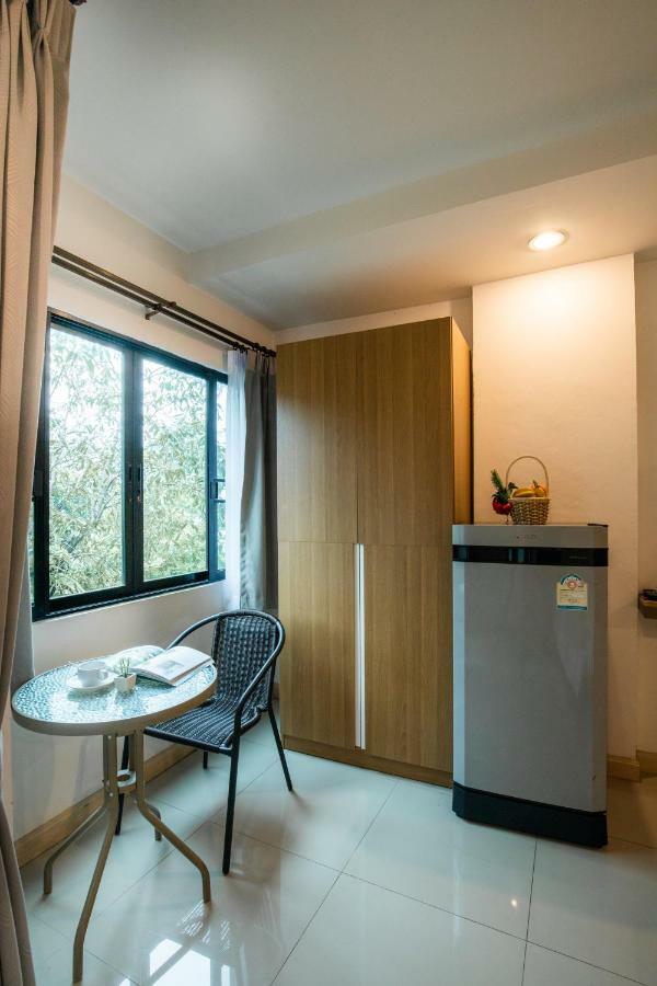 Jira Boutique 3*