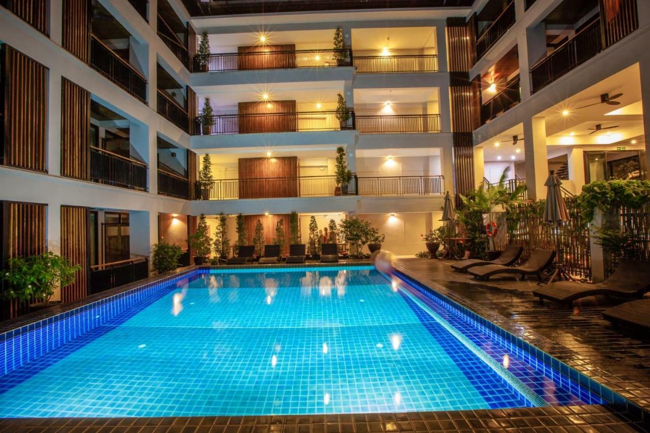 Sugarcane Hotel 3*
