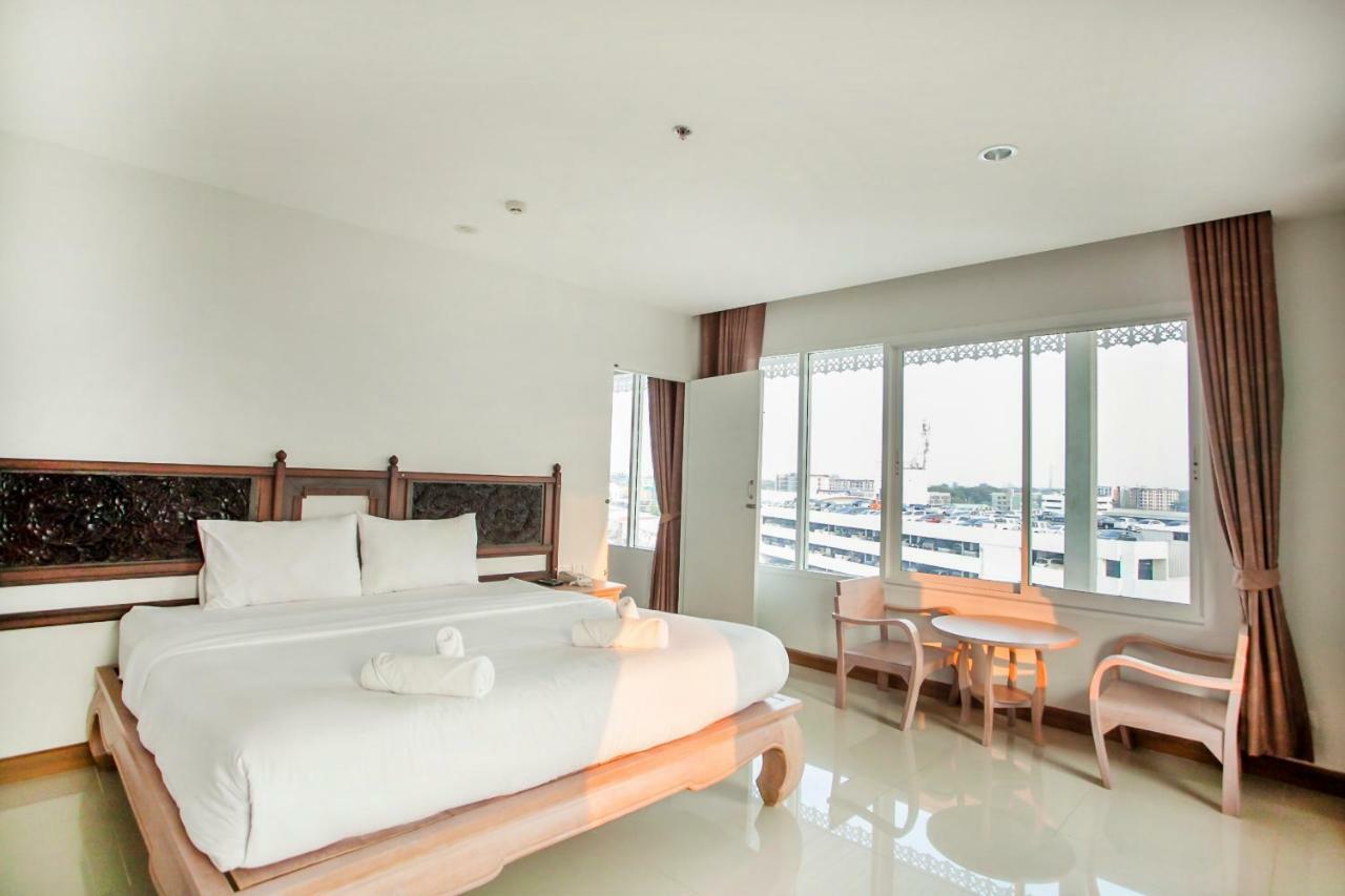 Hotel At Ruam Chok