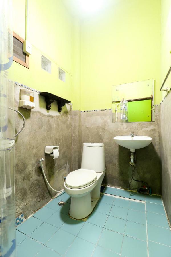 Oyo 369 Micasa Hotel 2*