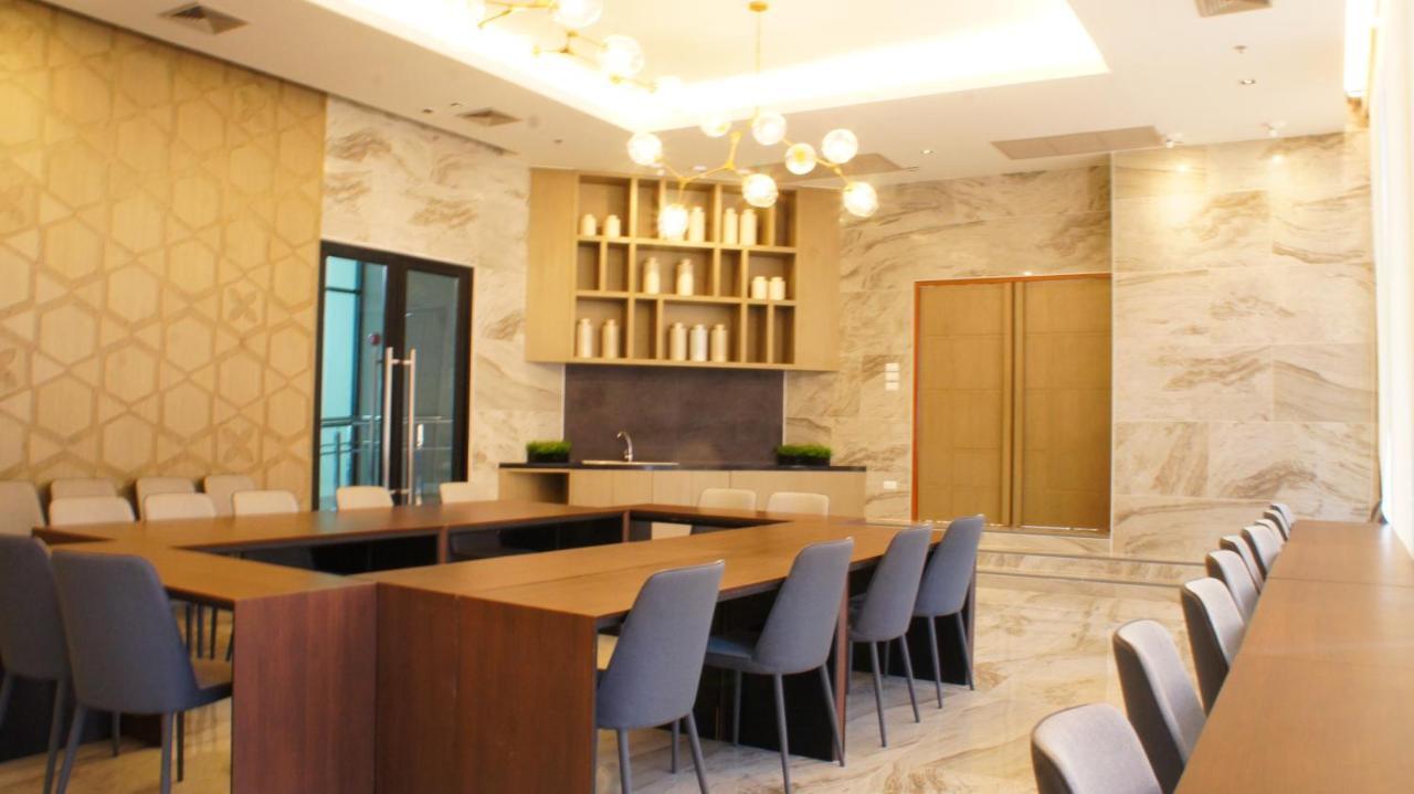 The Astra Apartment Chiang Mai