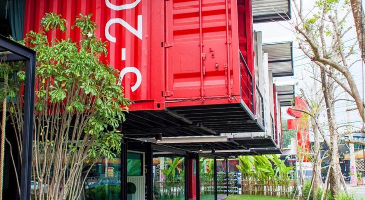 Sleepbox Chiangmai Hotel
