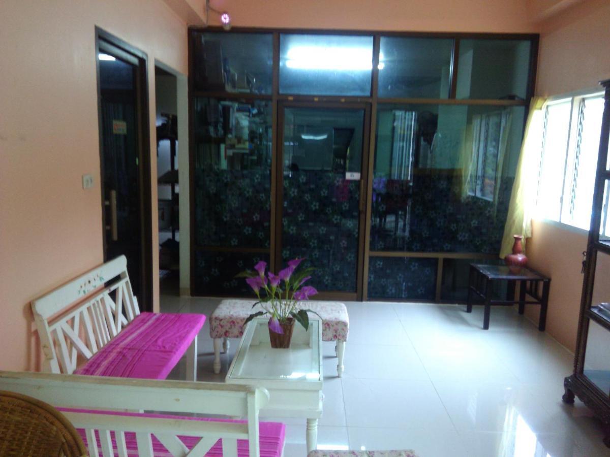 Hotel Chiangmai Bupatara