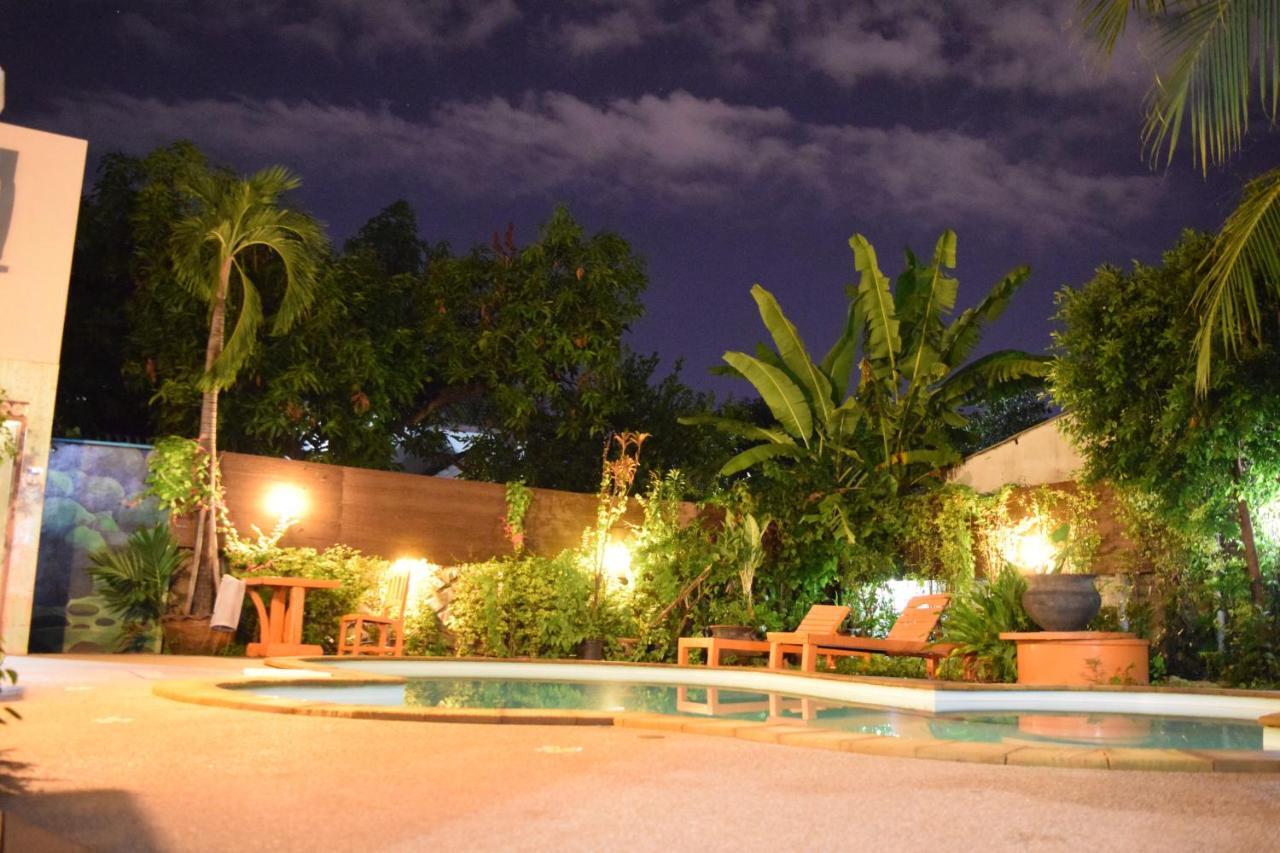Chiangmai Bupatara Hotel 2*