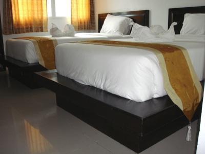 The Royal Shilton 3*