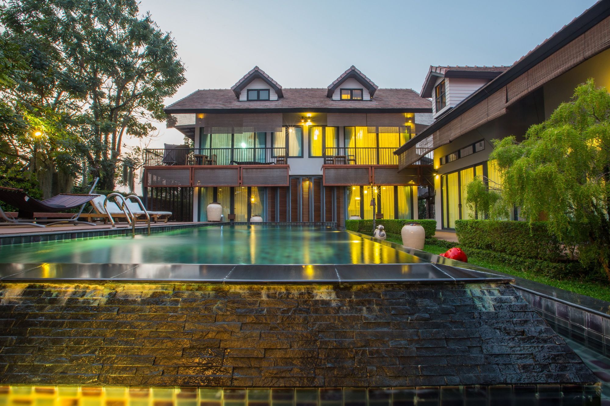 Villa Tikklinsee Pool Chiang Mai