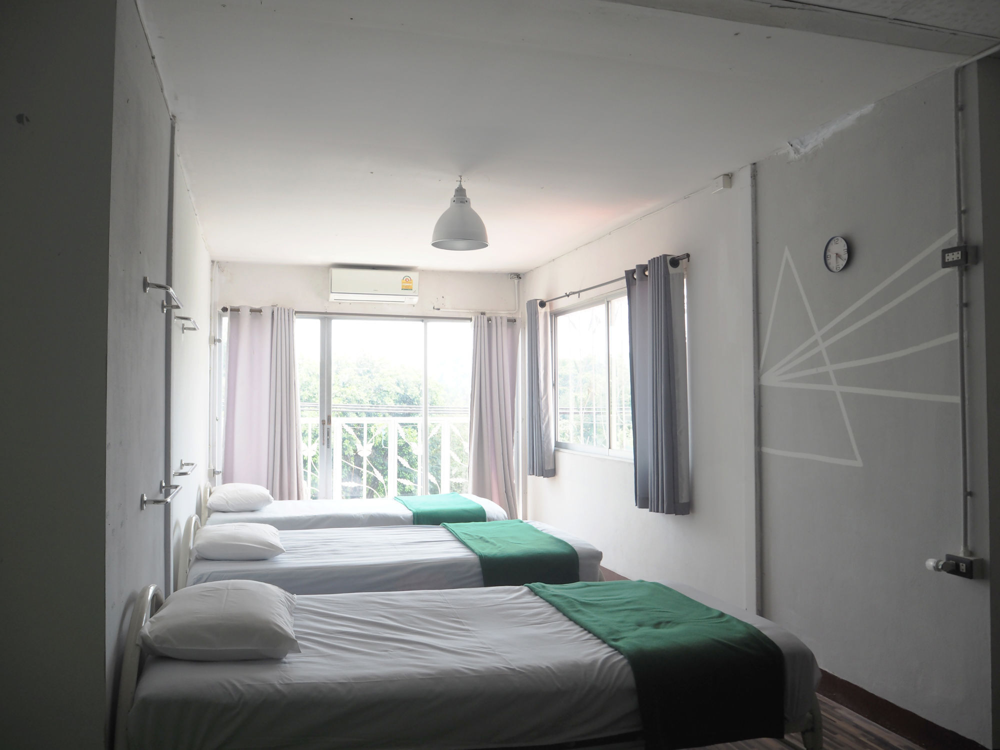 B7 Hotel
