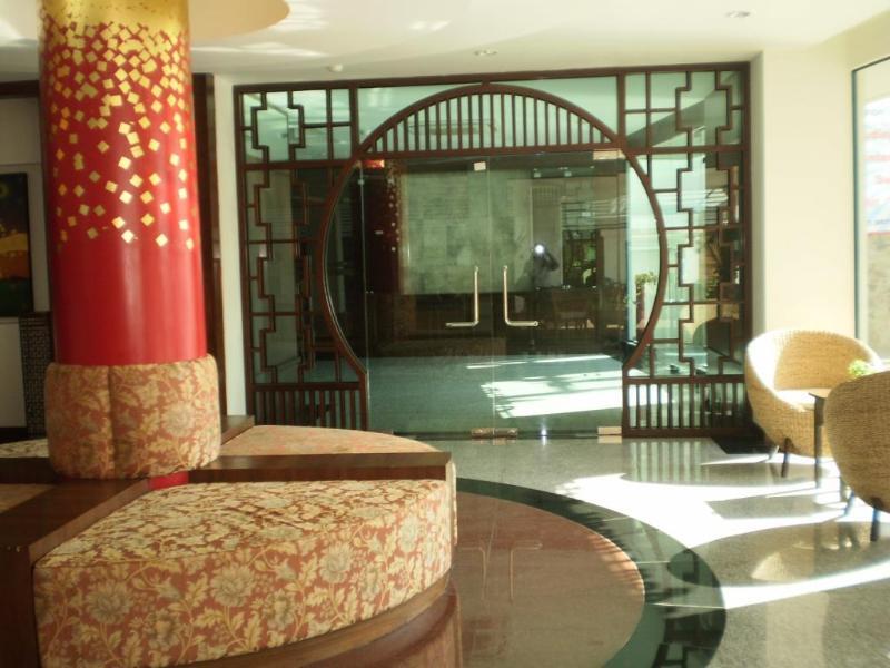 Hotel Wangburapa Grand Chiang Mai
