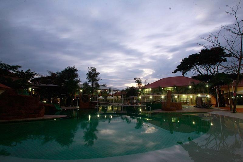 Wangburapa Grand Hotel