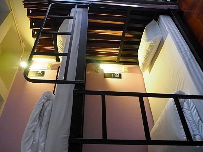 Hostel Eden Walking Street Chiang Mai