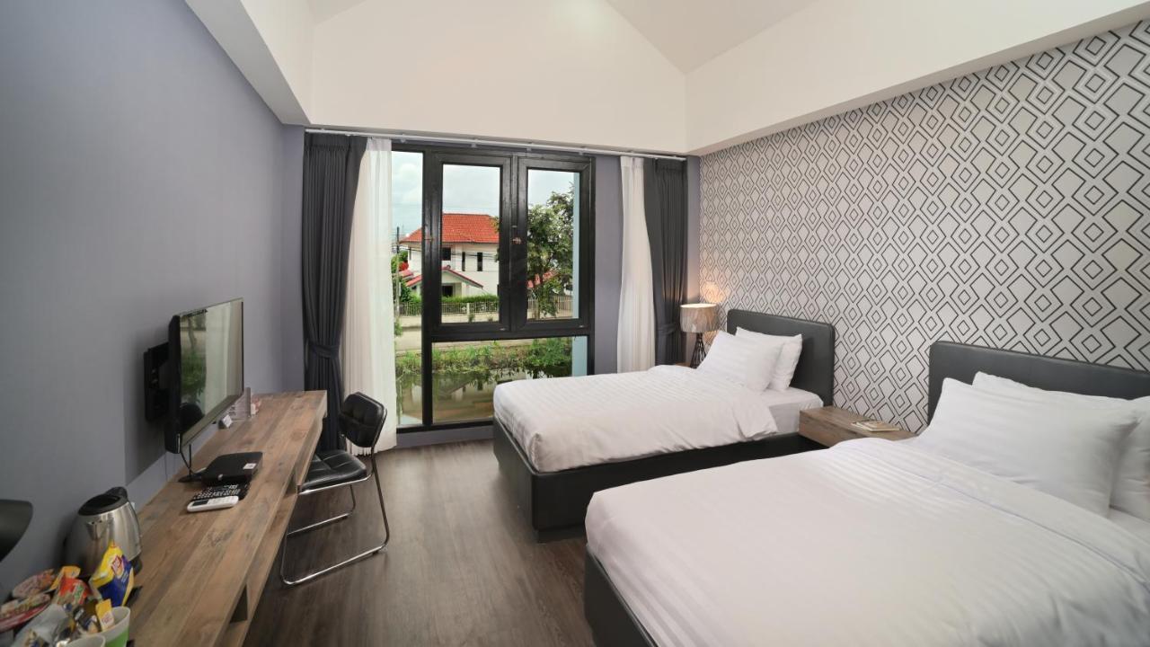 The Nichehome Waterside Living 3* Chiang Mai