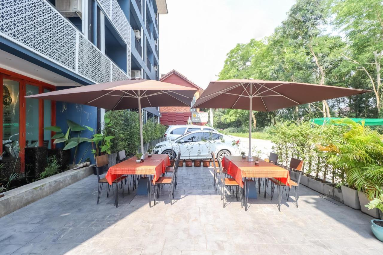 Oyo 374 Lanna Hotel