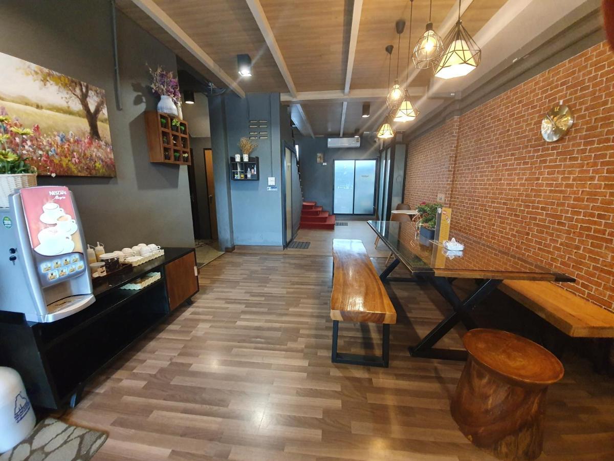 Sleep Airport Chiang Mai Bed & Breakfast