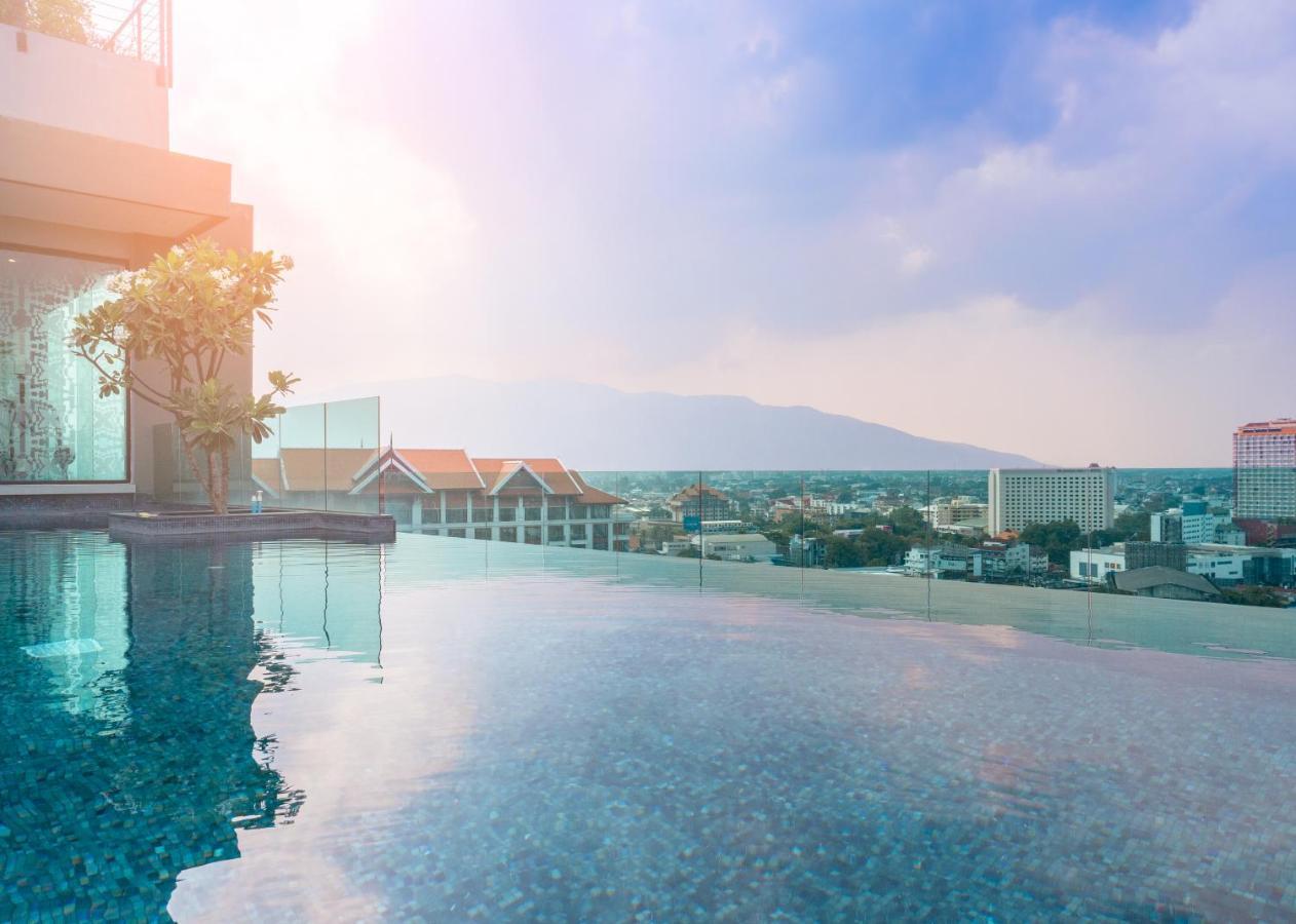 Brilliant Pool View+night Barzaa Chiang Mai