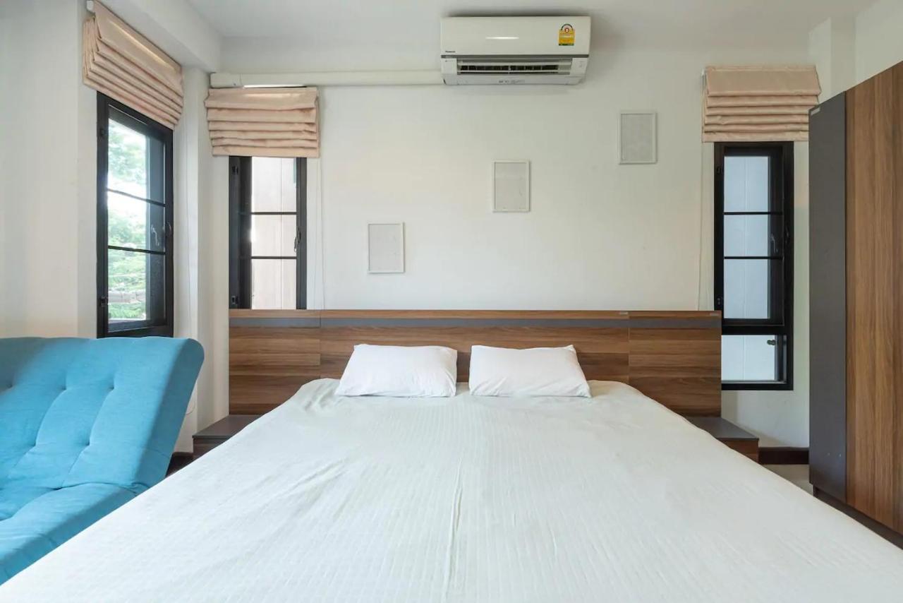 Hospedagem domiciliar Loft Style Townhouse Near Old Chiang Mai
