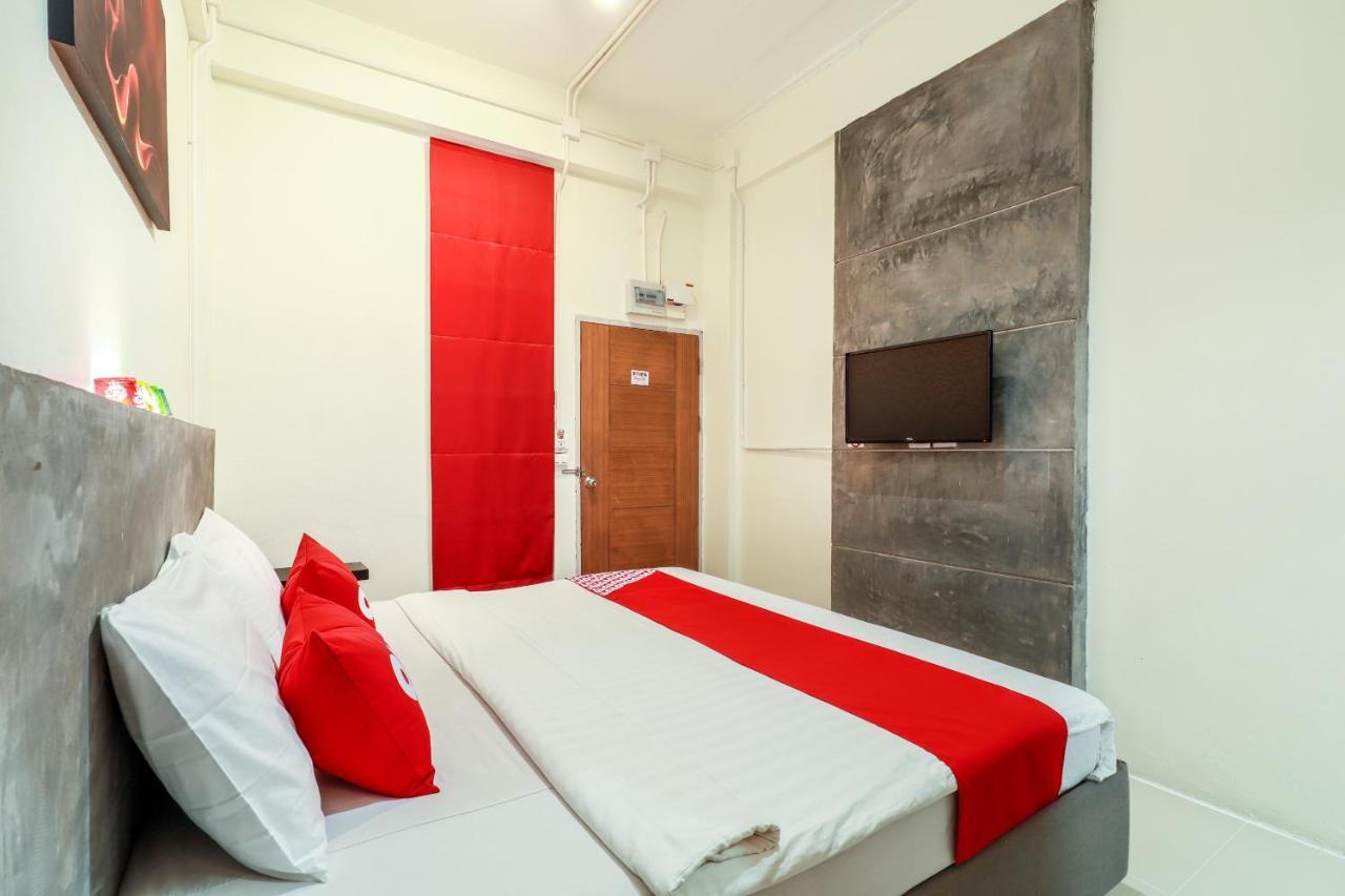 Hotel Oyo 412 7 Days 3*