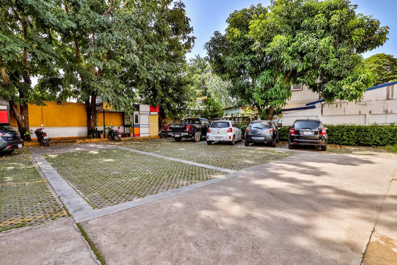 Hotel Oyo 412 7 Days Chiang Mai