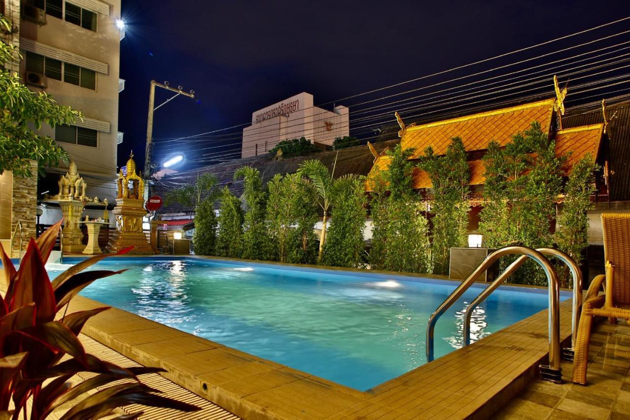 Thapaeplacehotel 3* Chiang Mai