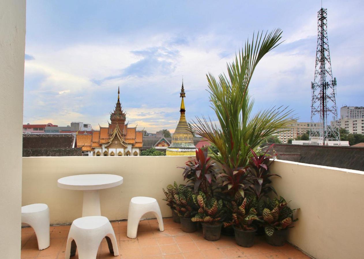 Hotel Thapaeplacehotel 3*