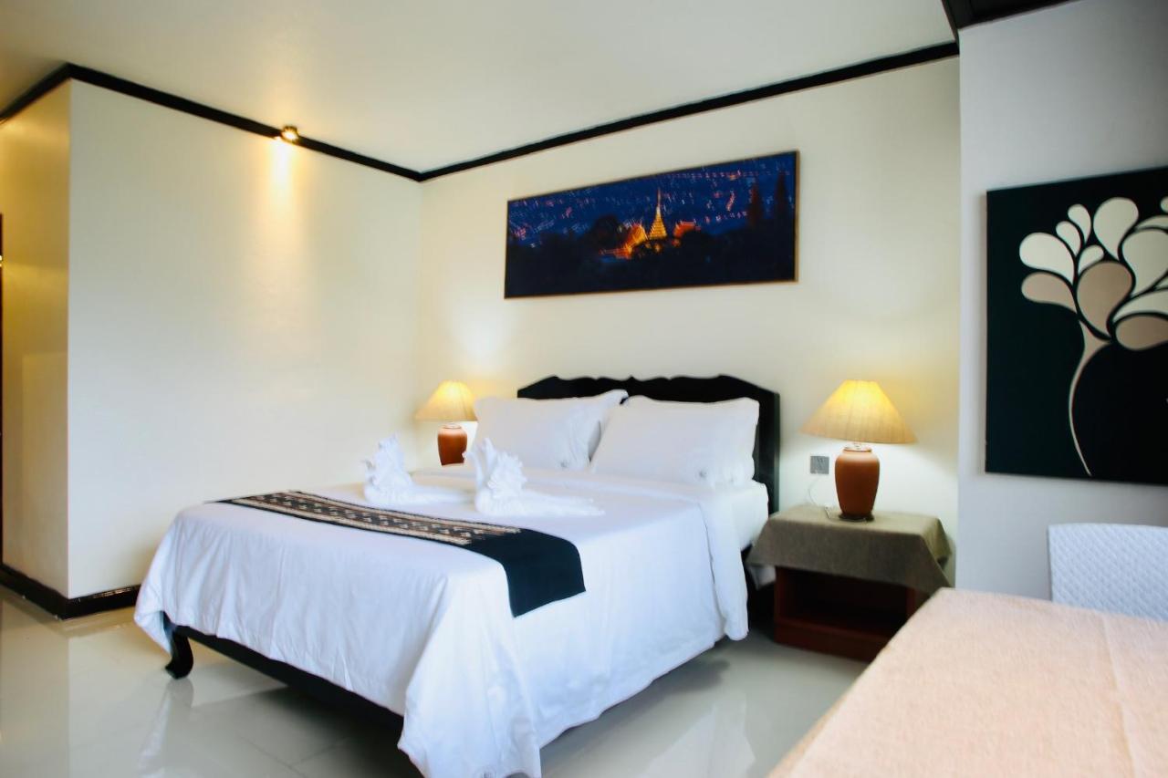 Thapaeplacehotel 3* Chiang Mai