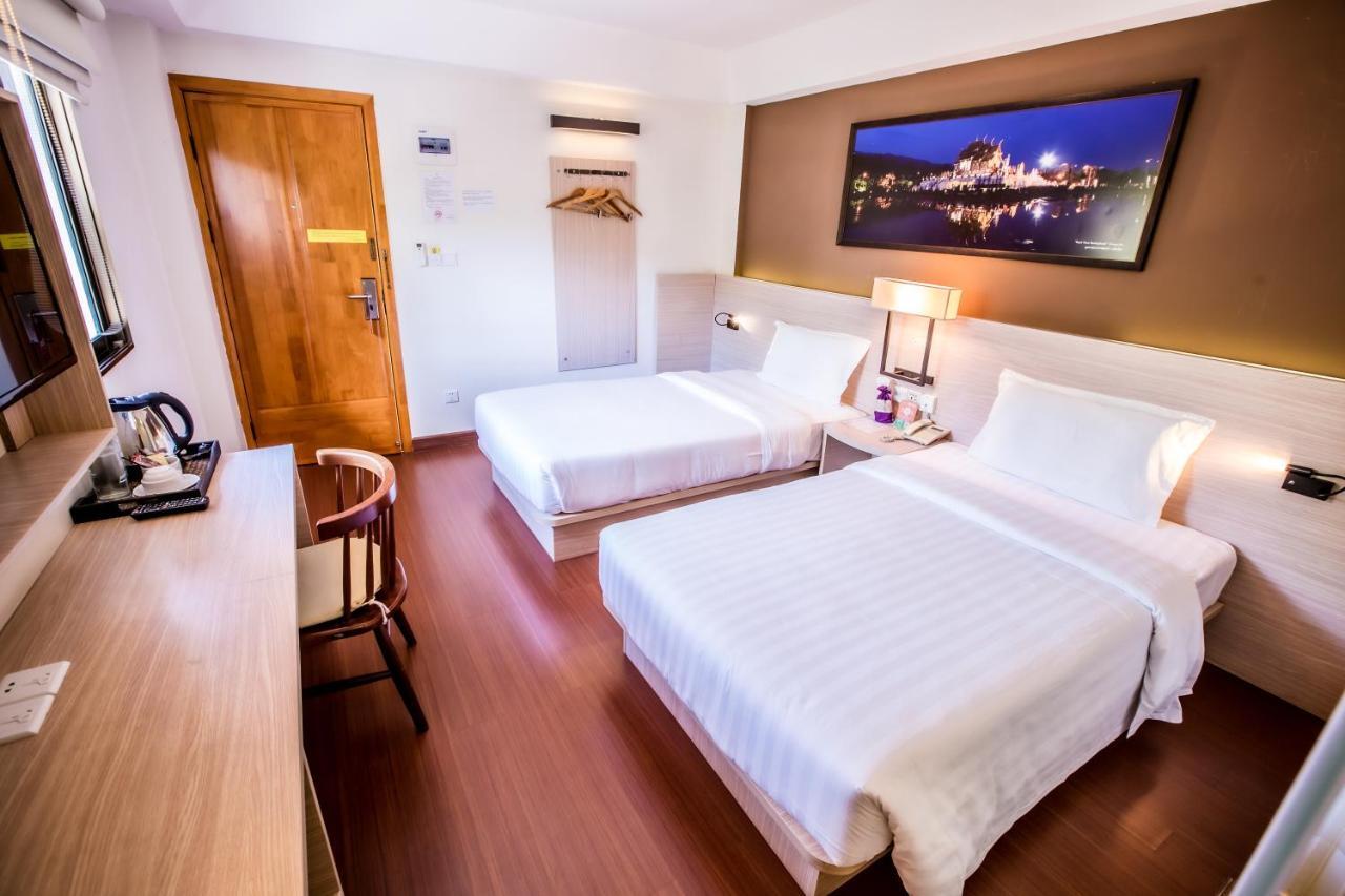 Hotel Chiang Roi 7 Days