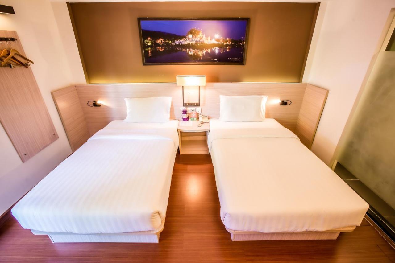 Chiang Roi 7 Days Hotel 3*