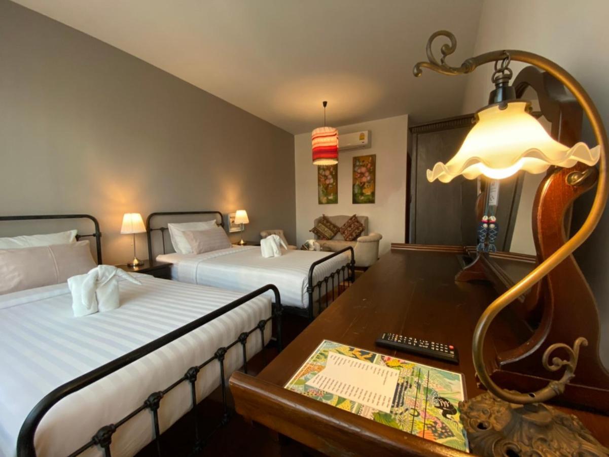 Soon, Bed & Breakfast