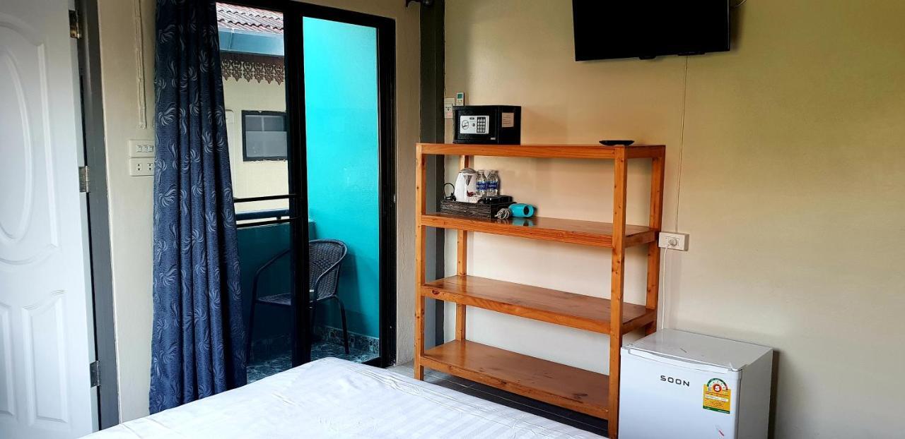 Thapae Gate Albergue *
